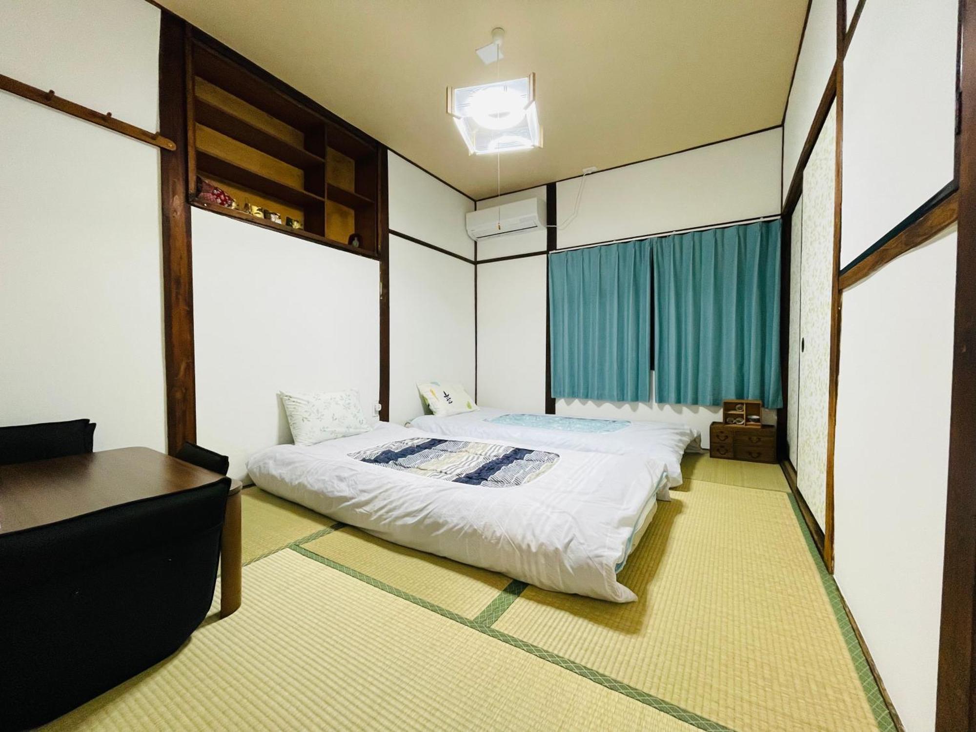 難波心斎橋10Minutes民宿2号室 Osaka Esterno foto